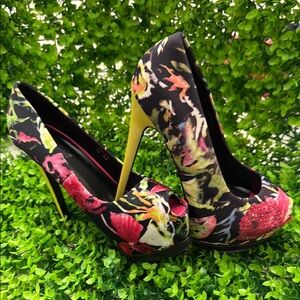💚 Floral Peep-Toe Stilettos